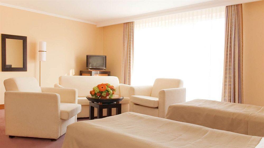 Leba Hotel & Spa Extérieur photo