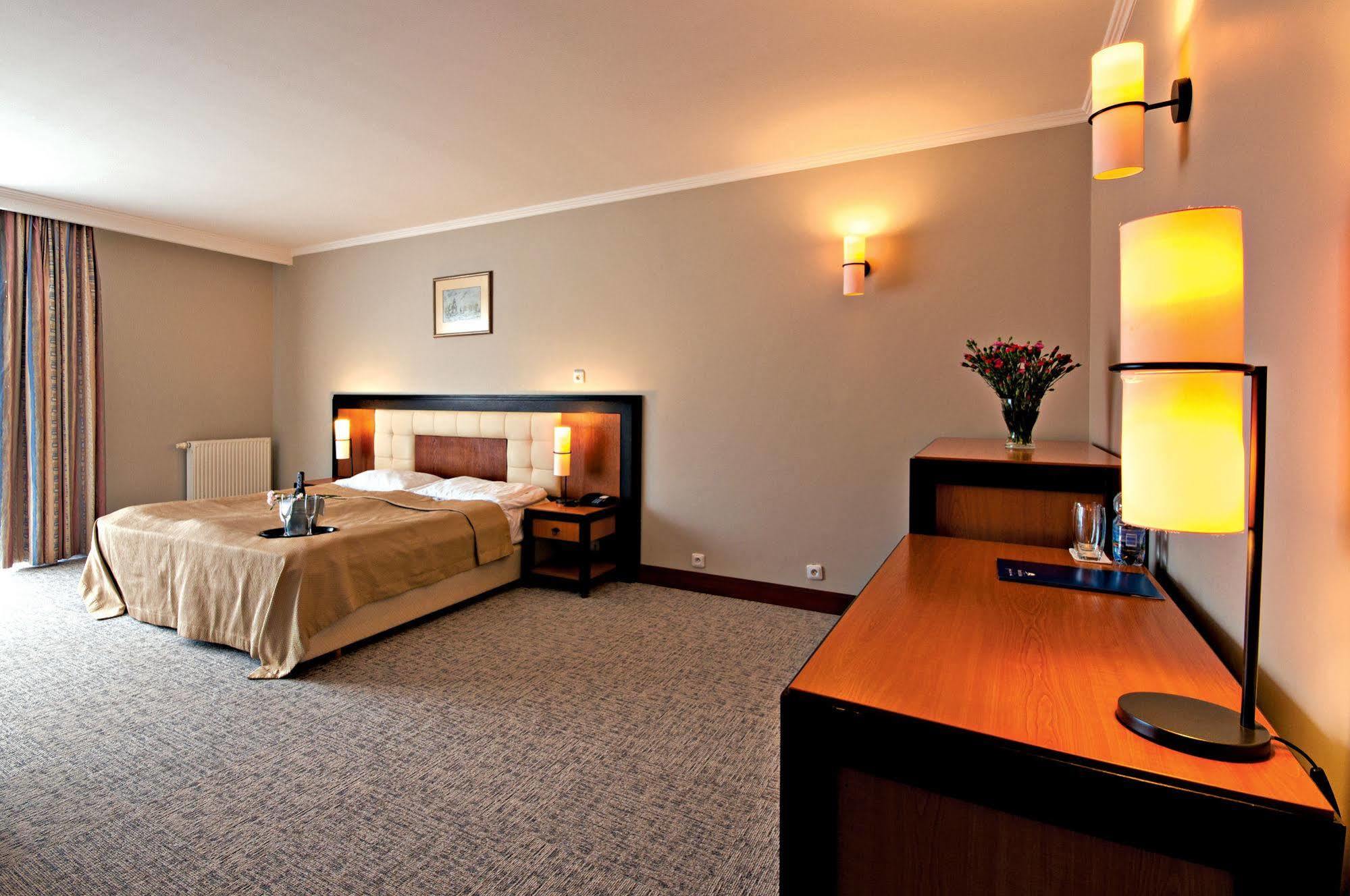 Leba Hotel & Spa Extérieur photo