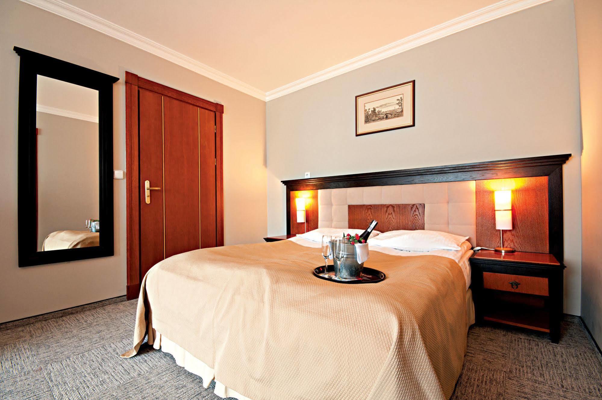 Leba Hotel & Spa Extérieur photo